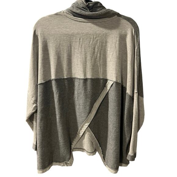 Cabi 3996 ATC Cowl Neck Pullover Sweatshirt Womens S Small Gray Oversized - Picture 5 of 5